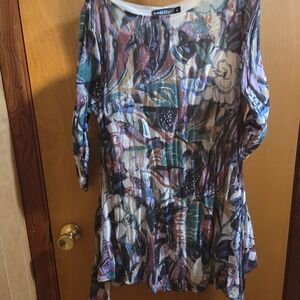 NWOT urban Mangoz S M blue & Green butterfly sleeve Bohemian tunic blouse